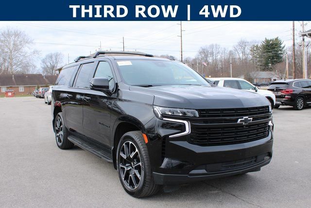 Used 2024 Chevrolet Suburban RST w/ Luxury Package AWD/4WD image 2