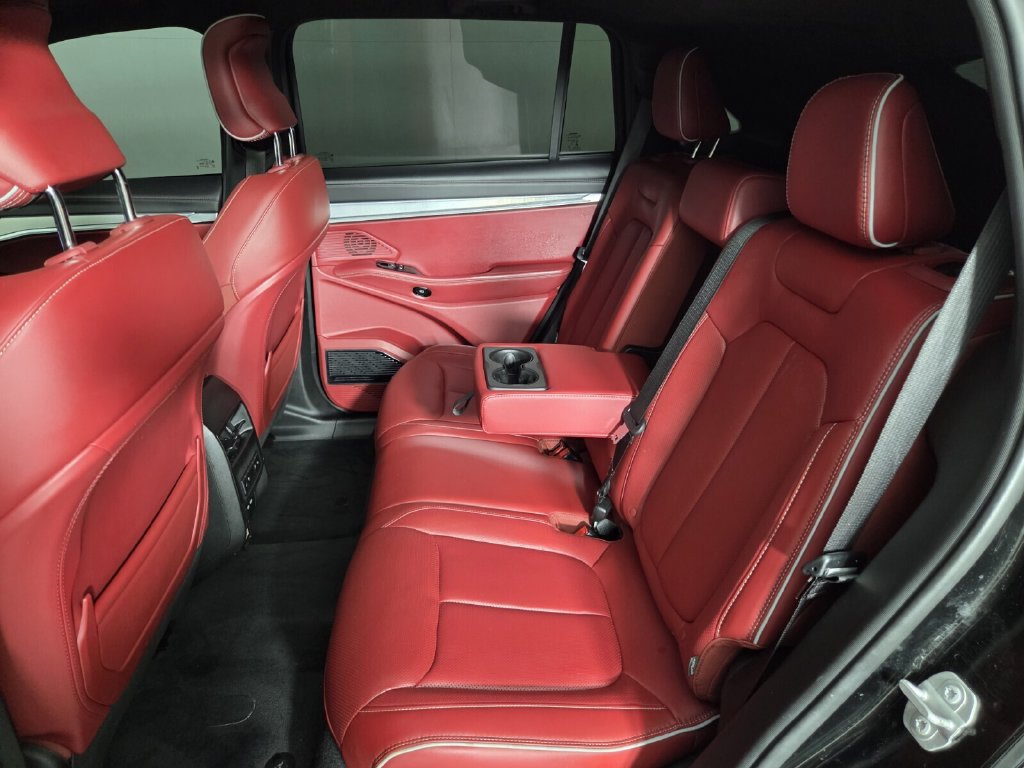 Used 2024 Jeep Wagoneer Launch Edition AWD/4WD image 22