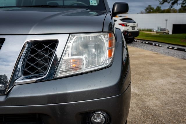 Used 2019 Nissan Frontier SV w/ Value Truck Package image 3