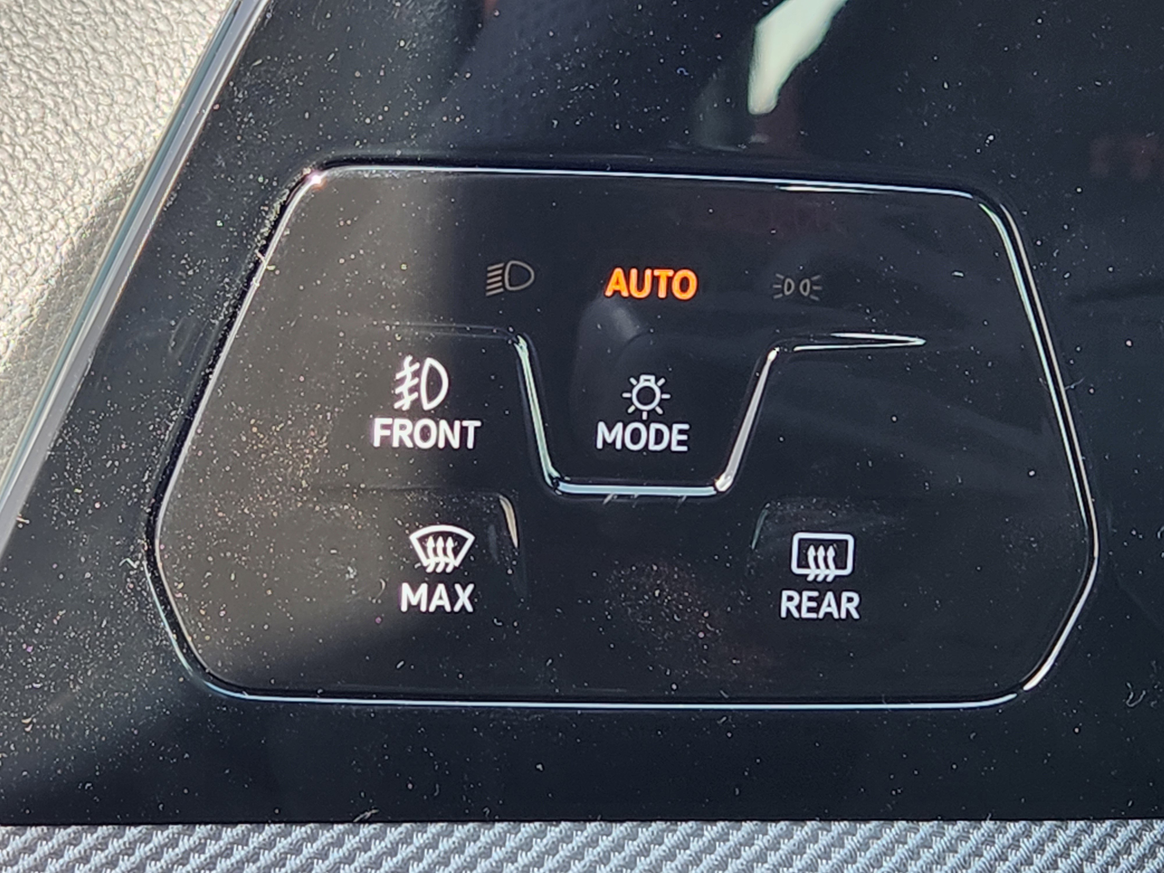 New 2026 Volkswagen Golf SE image 31