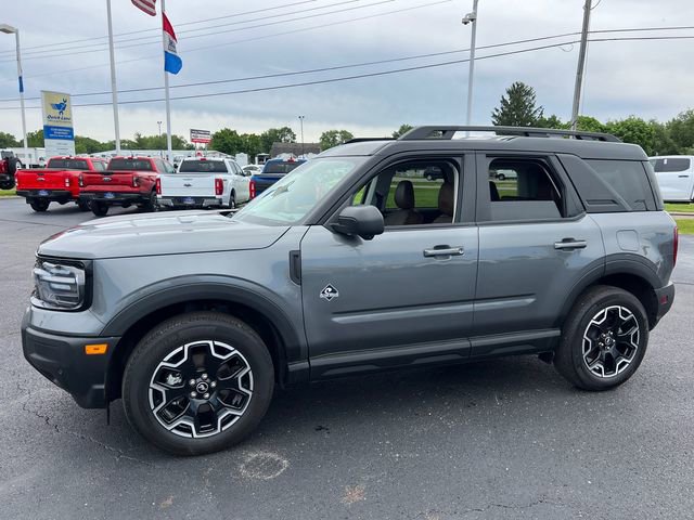 Certified 2025 Ford Bronco Sport Outer Banks w/ Outer Banks Tech Package+ AWD/4WD image 3