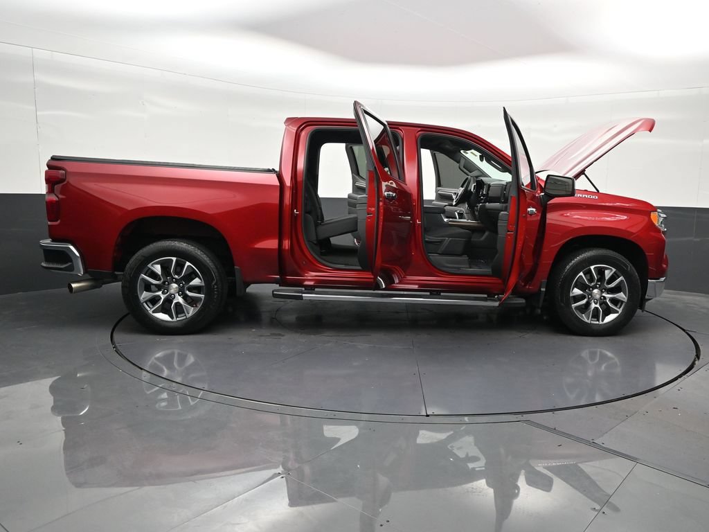 Used 2024 Chevrolet Silverado 1500 LT RWD image 31