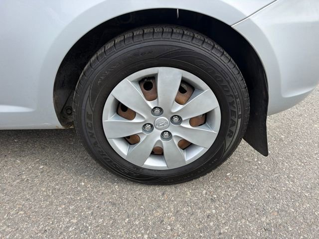 Used 2009 Hyundai Accent GS w/ Popular Equipment Pkg 2 image 25