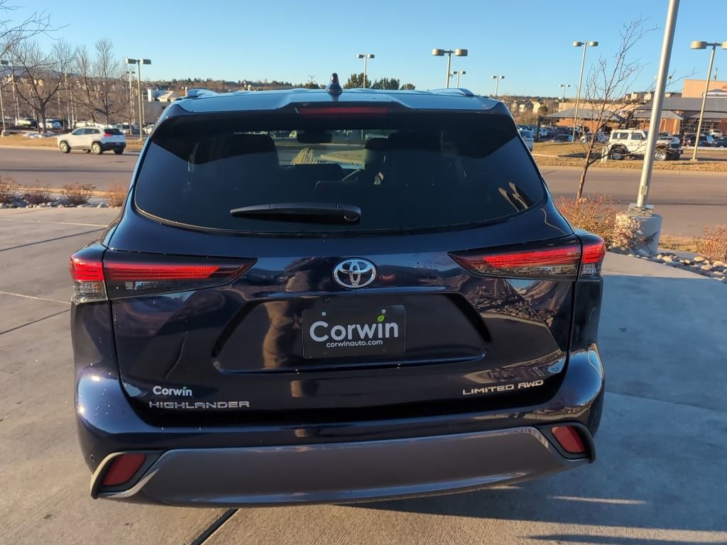 Used 2026 Toyota Highlander Limited image 6