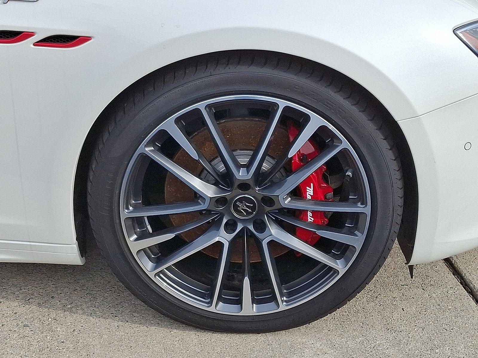 Used 2021 Maserati Ghibli Trofeo RWD image 8