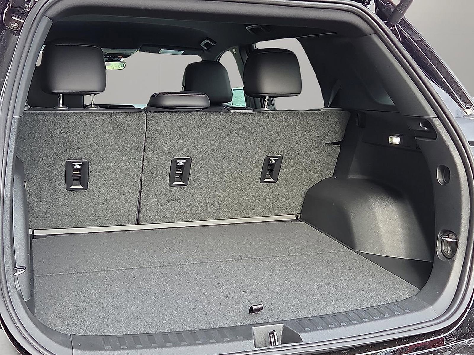 New 2026 GMC Terrain AT4 w/ Technology Package II image 9