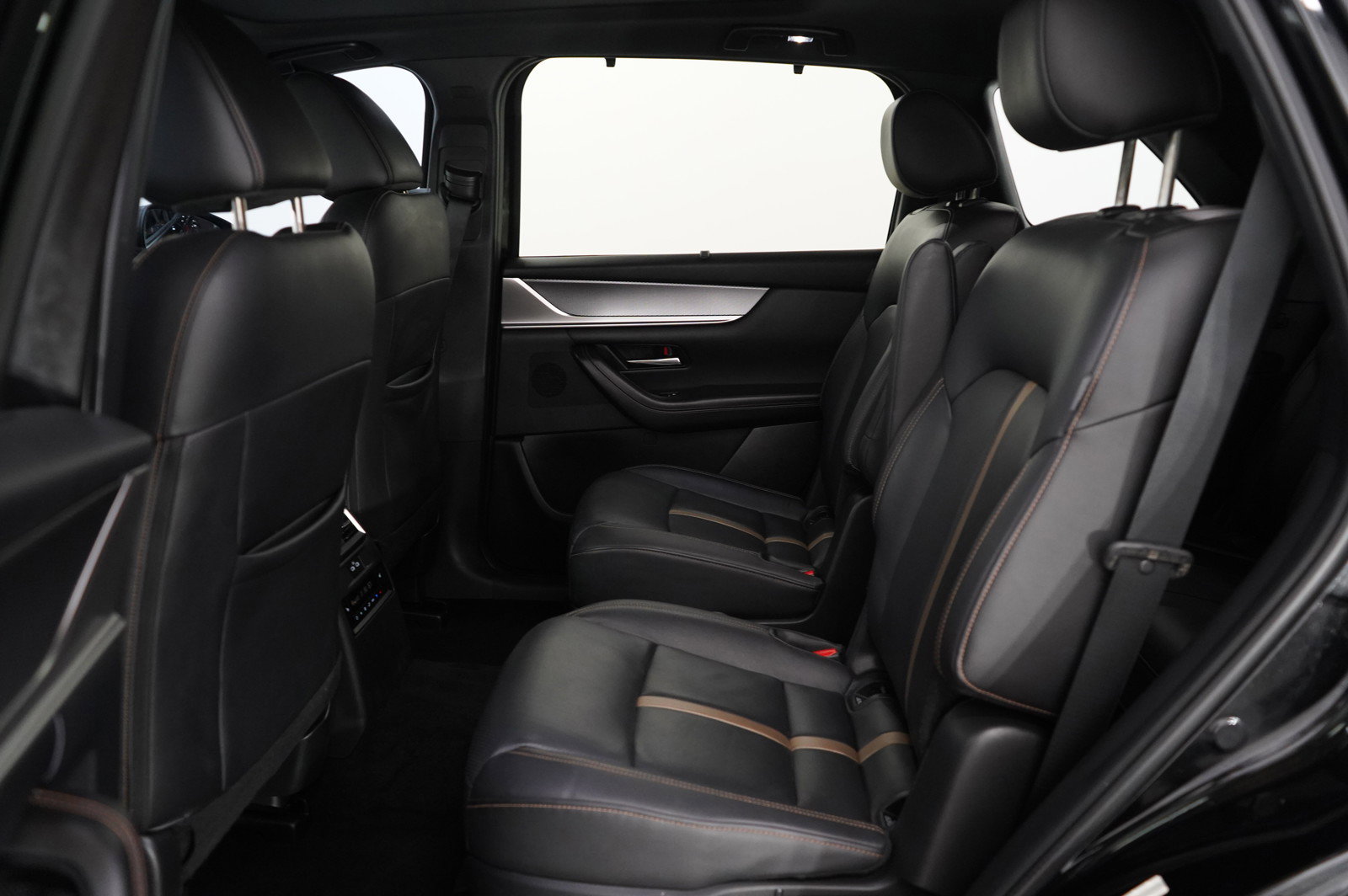 Certified 2024 MAZDA CX-90 Plug-In Hybrid w/ Premium Plus image 18