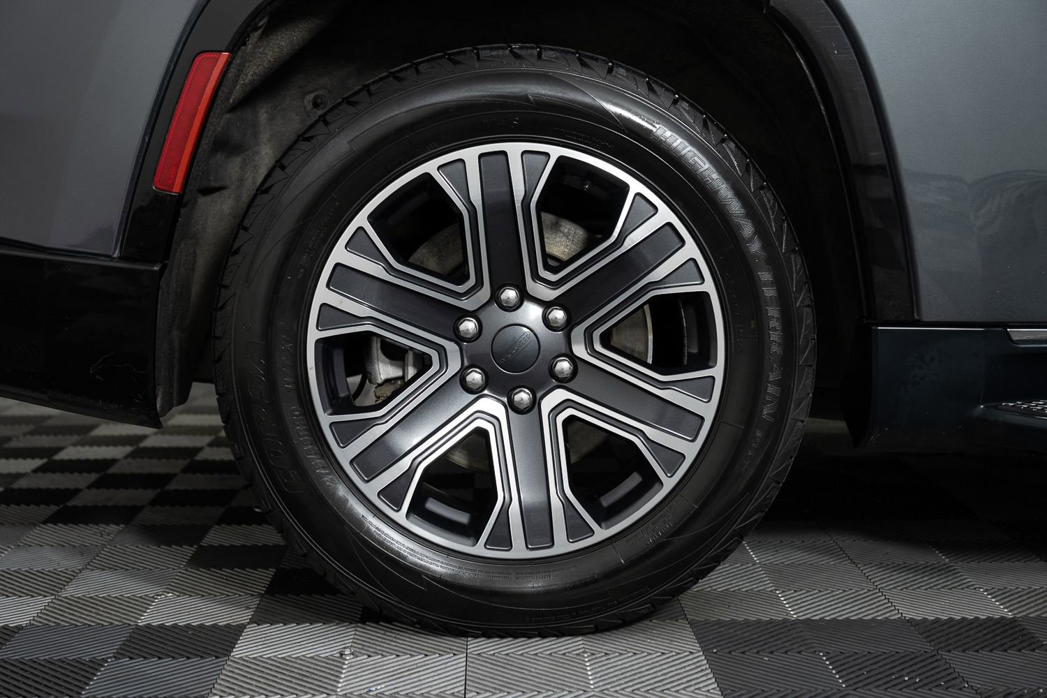 Used 2022 Jeep Wagoneer Series III image 43