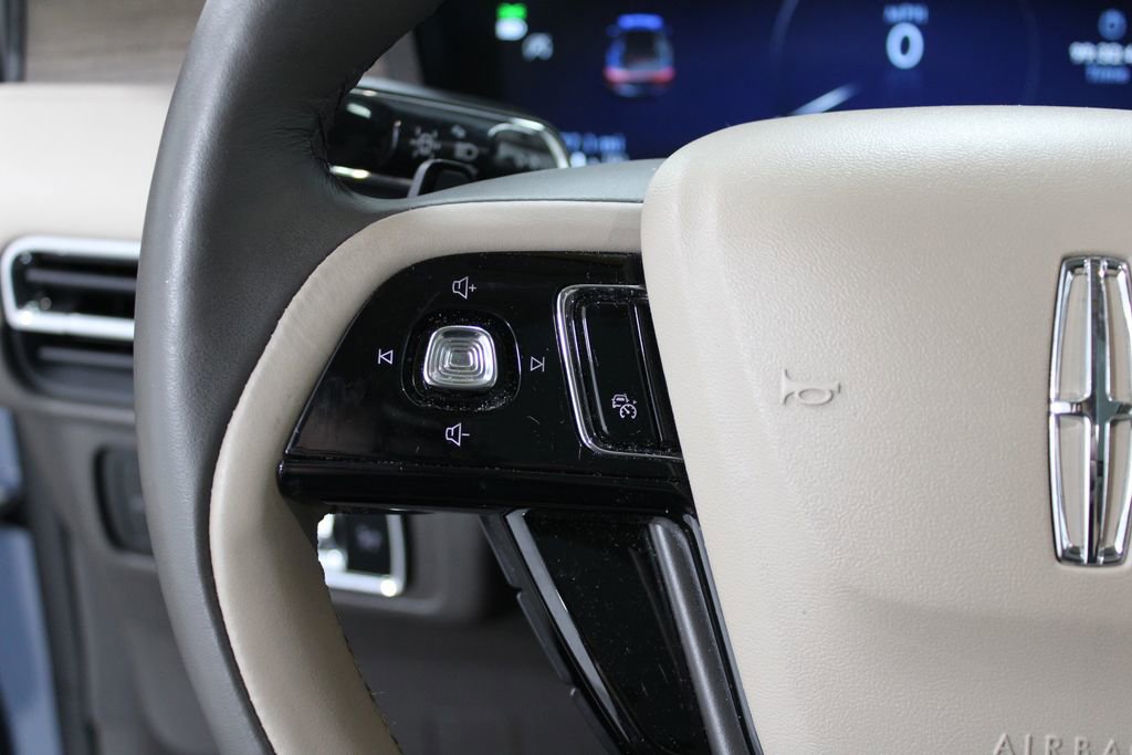 Used 2023 Lincoln Corsair Reserve w/ Equipment Group 201A image 37