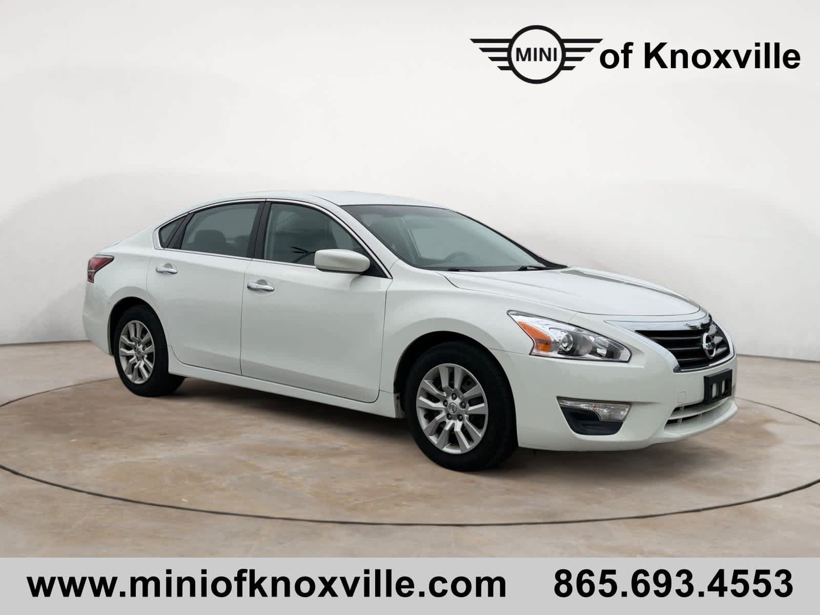 Used 2015 Nissan Altima 2.5 S w/ Power Driver Seat Package FWD image 1
