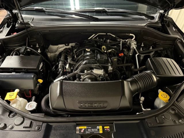 Used 2024 Dodge Durango R/T w/ Tow 'N Go Package AWD/4WD image 51