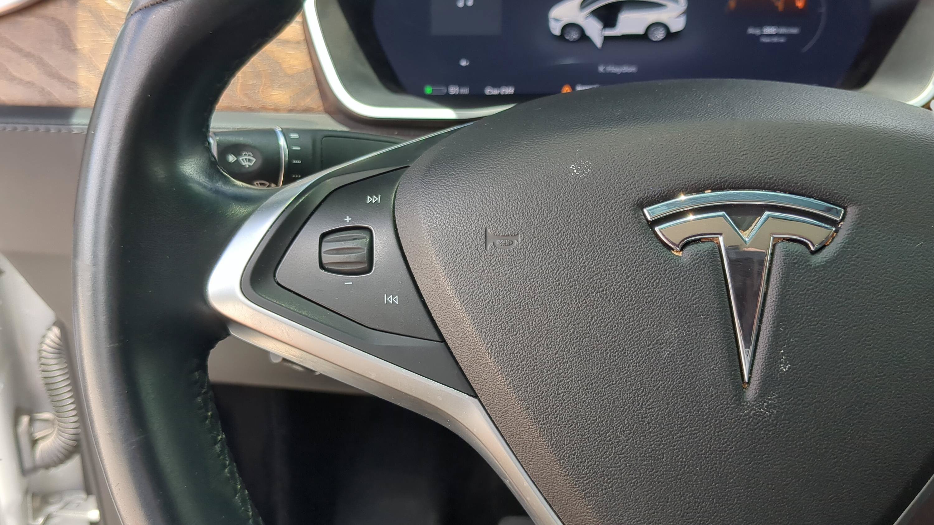 Used 2018 Tesla Model X 75D AWD/4WD image 13