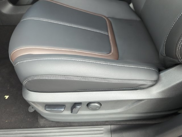 New 2026 Nissan Armada SL w/ Captain's Chari Seat Package AWD/4WD image 35