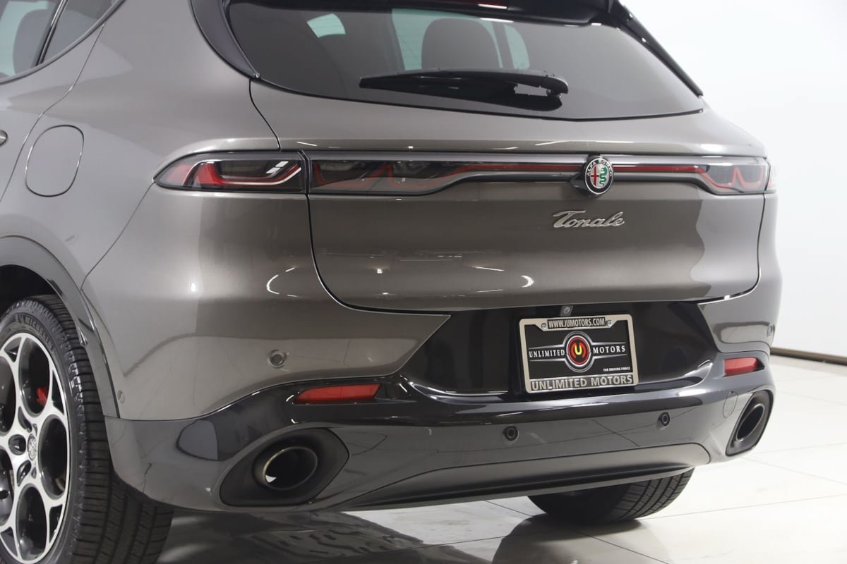 Used 2024 Alfa Romeo Tonale Veloce AWD/4WD image 25