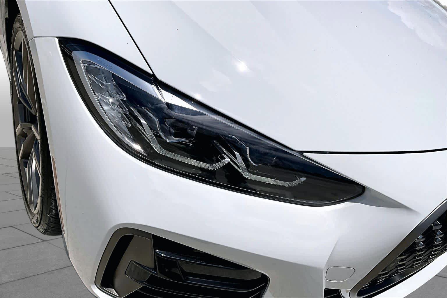 Used 2021 BMW M440i Convertible w/ Premium Package RWD image 27