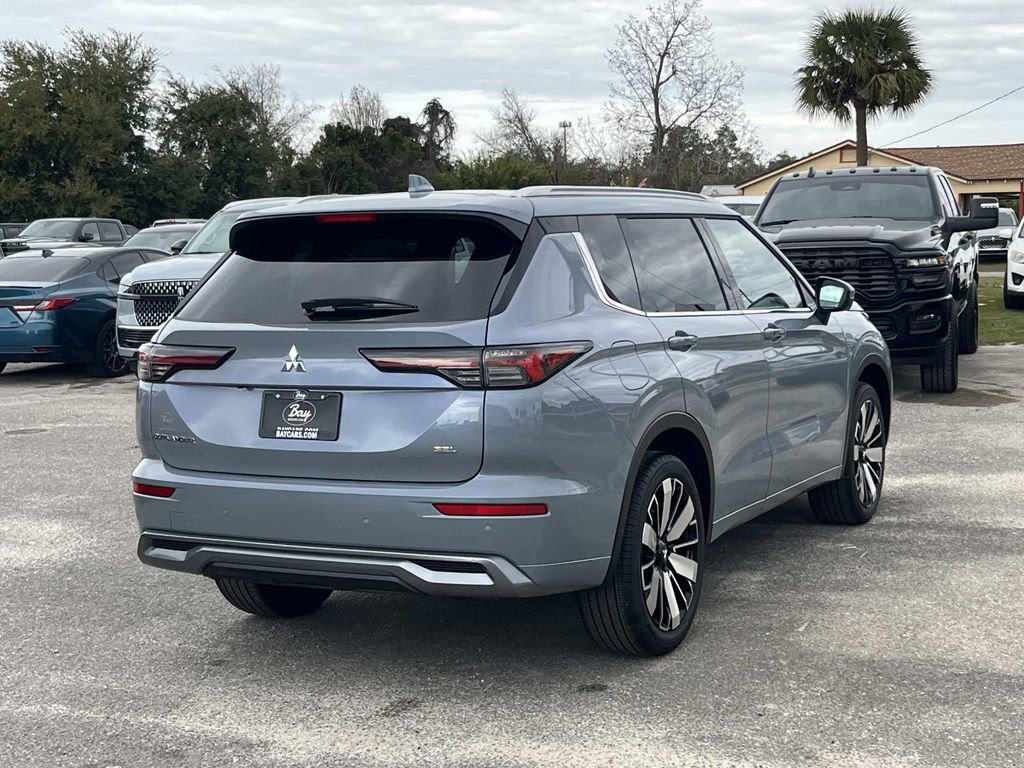New 2026 Mitsubishi Outlander SEL FWD image 5