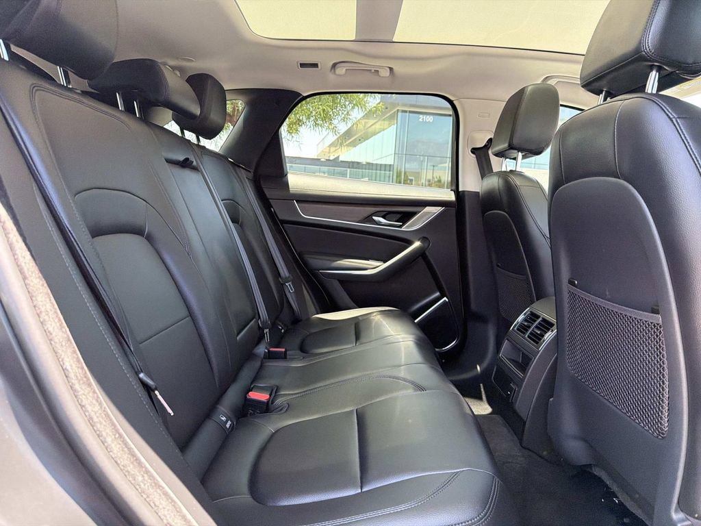 Used 2021 Jaguar F-PACE AWD/4WD image 20