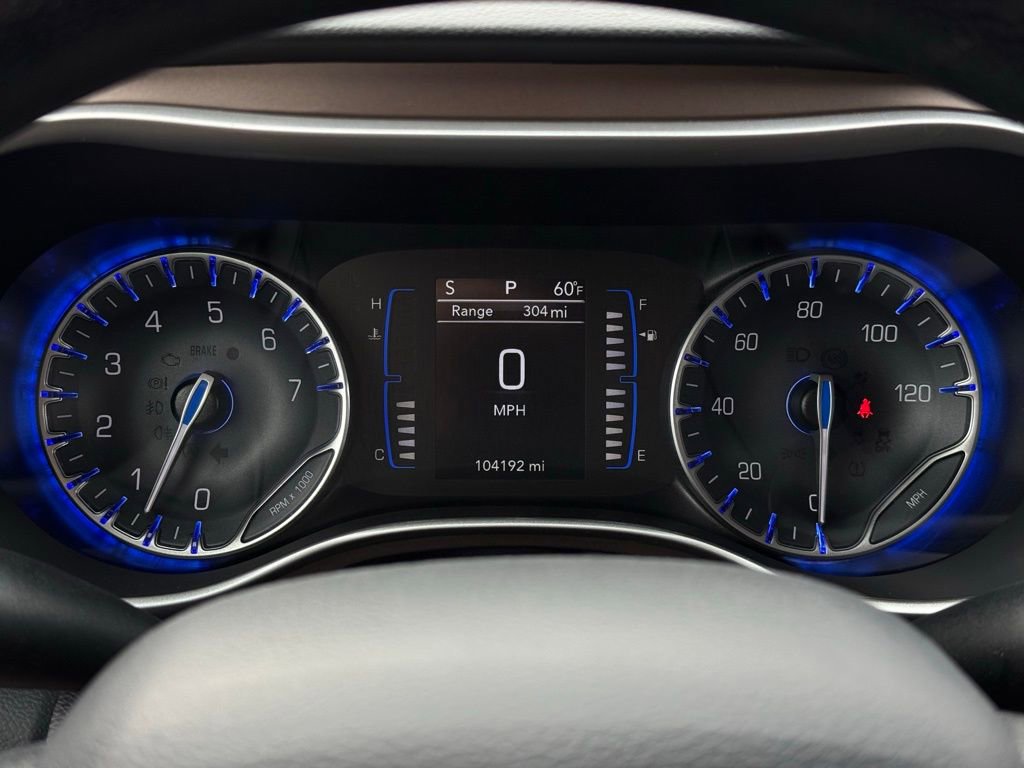 Used 2020 Chrysler Voyager Lxi image 23