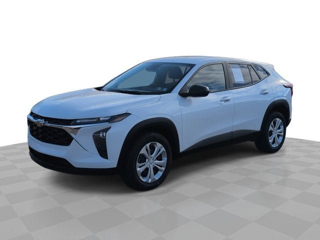 Used 2024 Chevrolet Trax LS FWD image 1