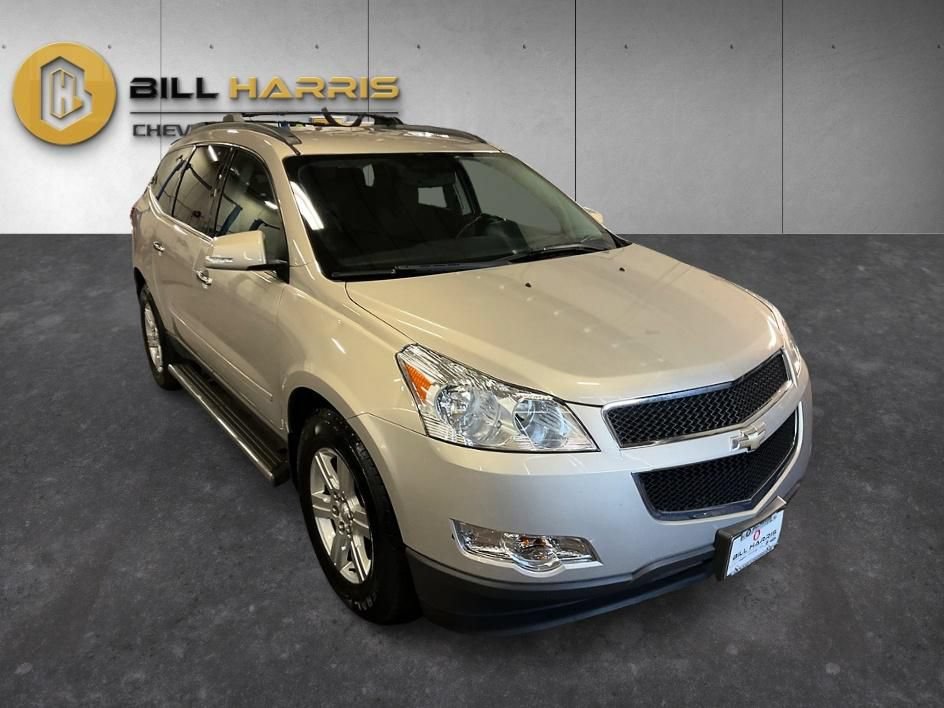 Used 2011 Chevrolet Traverse LT w/ LPO, 'HIT The Road' Package AWD/4WD image 10