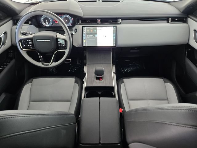Used 2026 Land Rover Range Rover Velar Dynamic SE AWD/4WD image 4