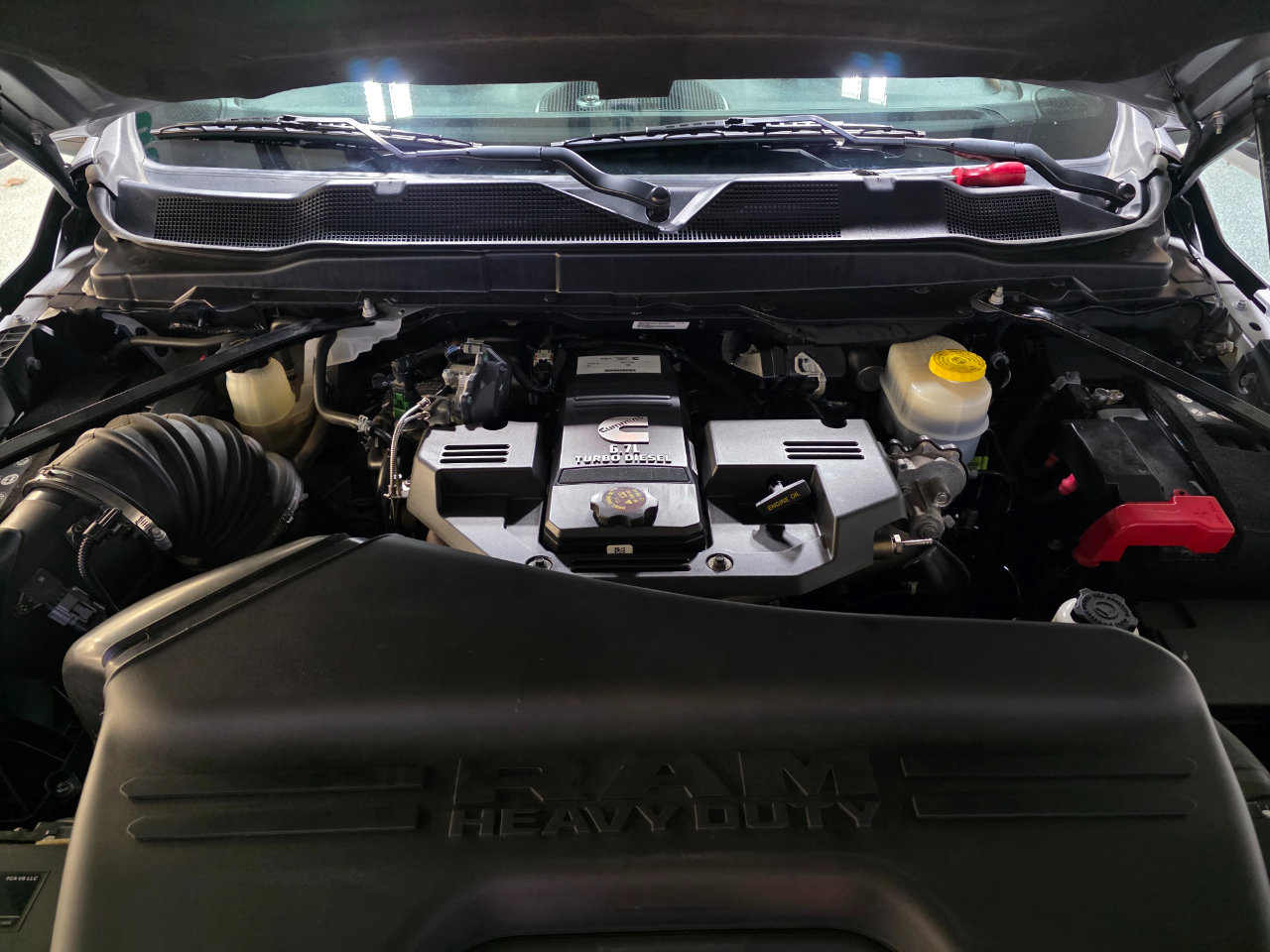 Used 2024 RAM 3500 Tradesman w/ Safety Group image 38