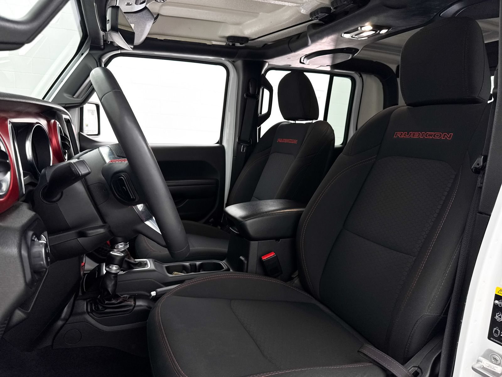 Used 2023 Jeep Gladiator Rubicon AWD/4WD image 19