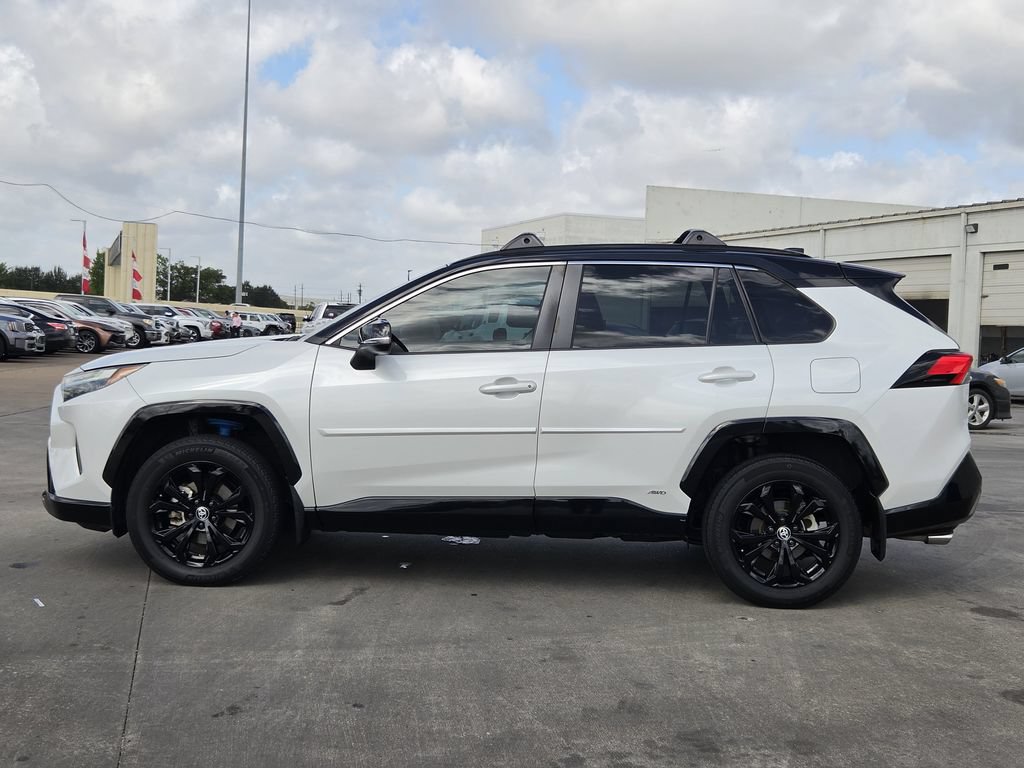 Used 2023 Toyota RAV4 XSE AWD/4WD image 6