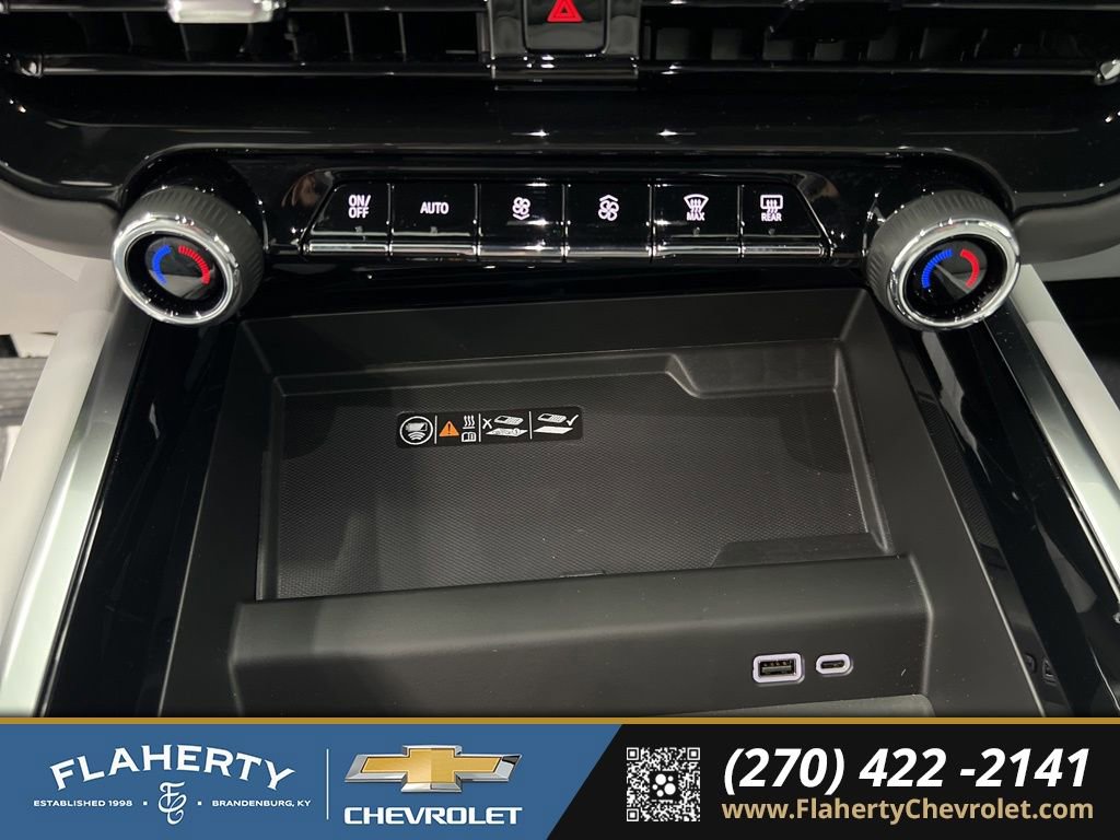 New 2026 Chevrolet Suburban Premier image 30