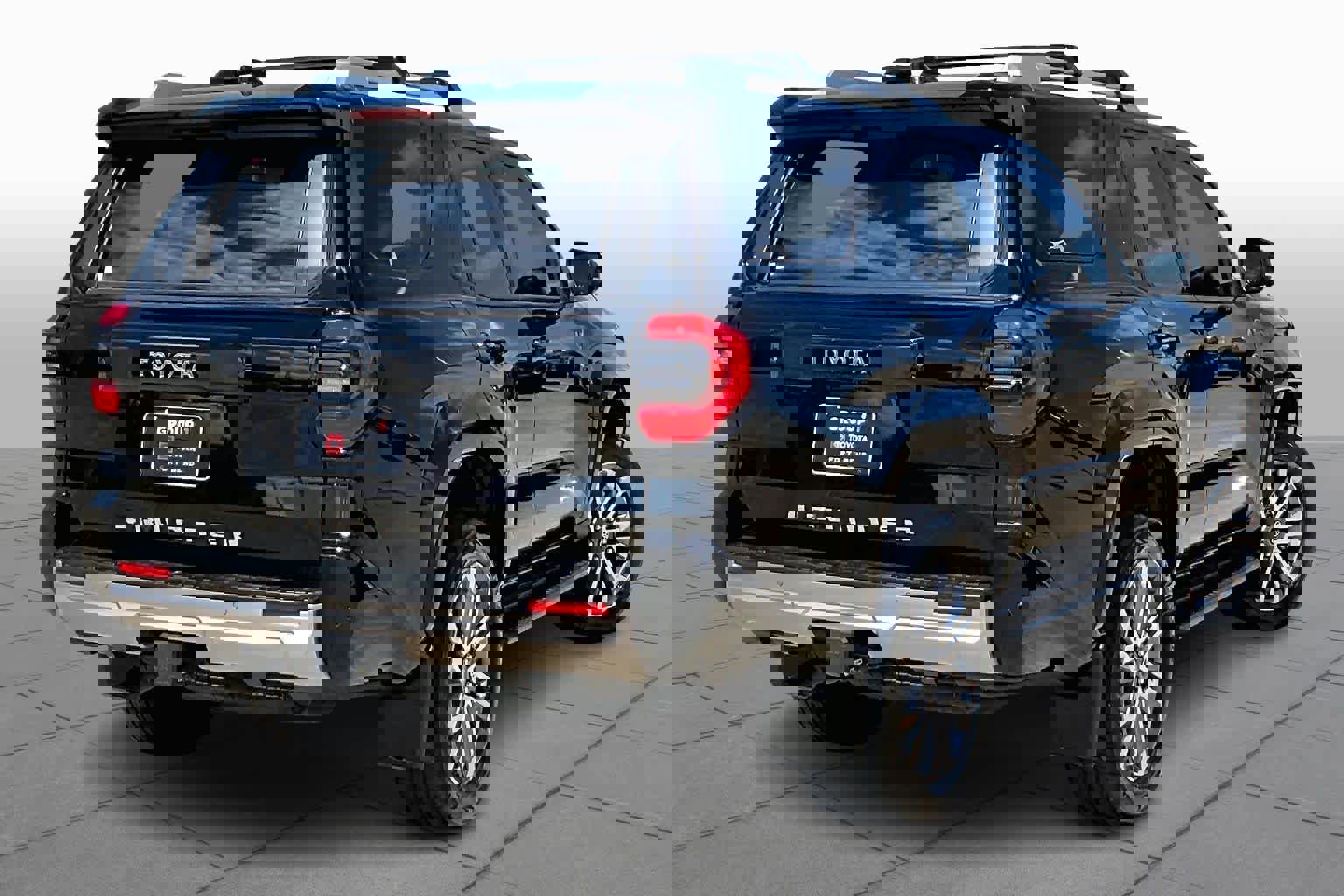 Used 2025 Toyota 4Runner Limited image 13