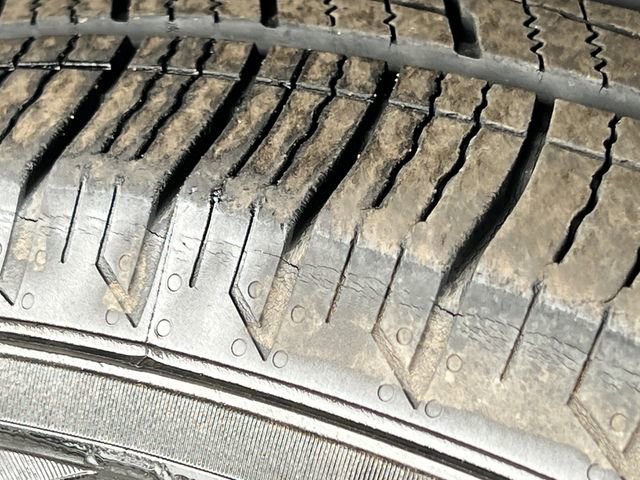 Used 2019 Jeep Cherokee Sport w/ Cold Weather Group image 8