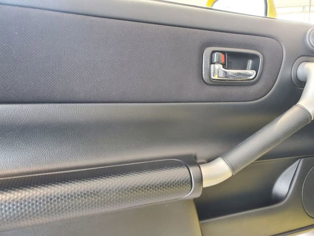 Used 2000 Toyota MR2 image 6