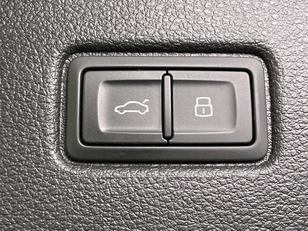 Certified 2023 Audi Q7 2.0T Premium AWD/4WD image 22