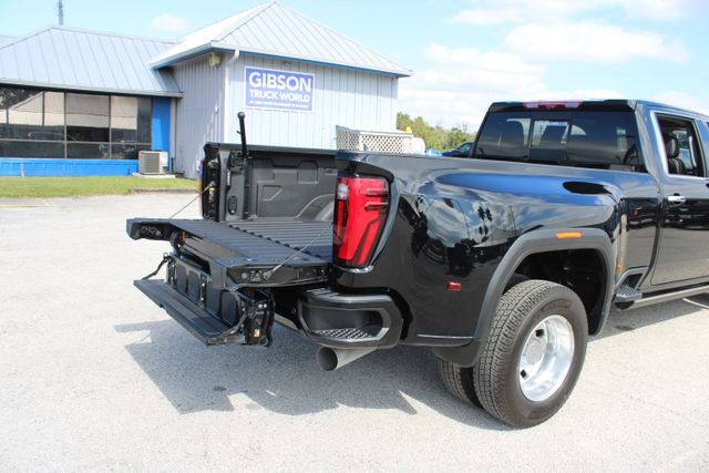 Used 2024 GMC Sierra 3500 Denali w/ Denali Reserve Package image 11