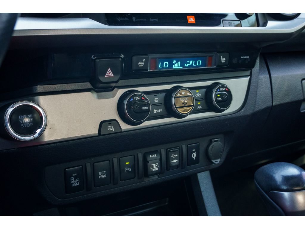 Used 2018 Toyota Tacoma Limited RWD image 26