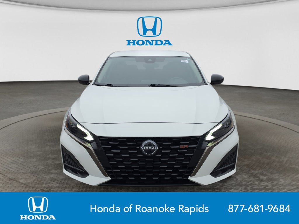 Used 2023 Nissan Altima 2.5 SR FWD image 8