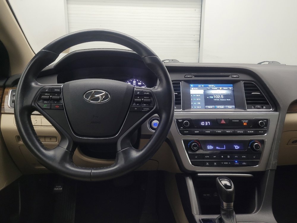 Used 2017 Hyundai Sonata Limited image 22