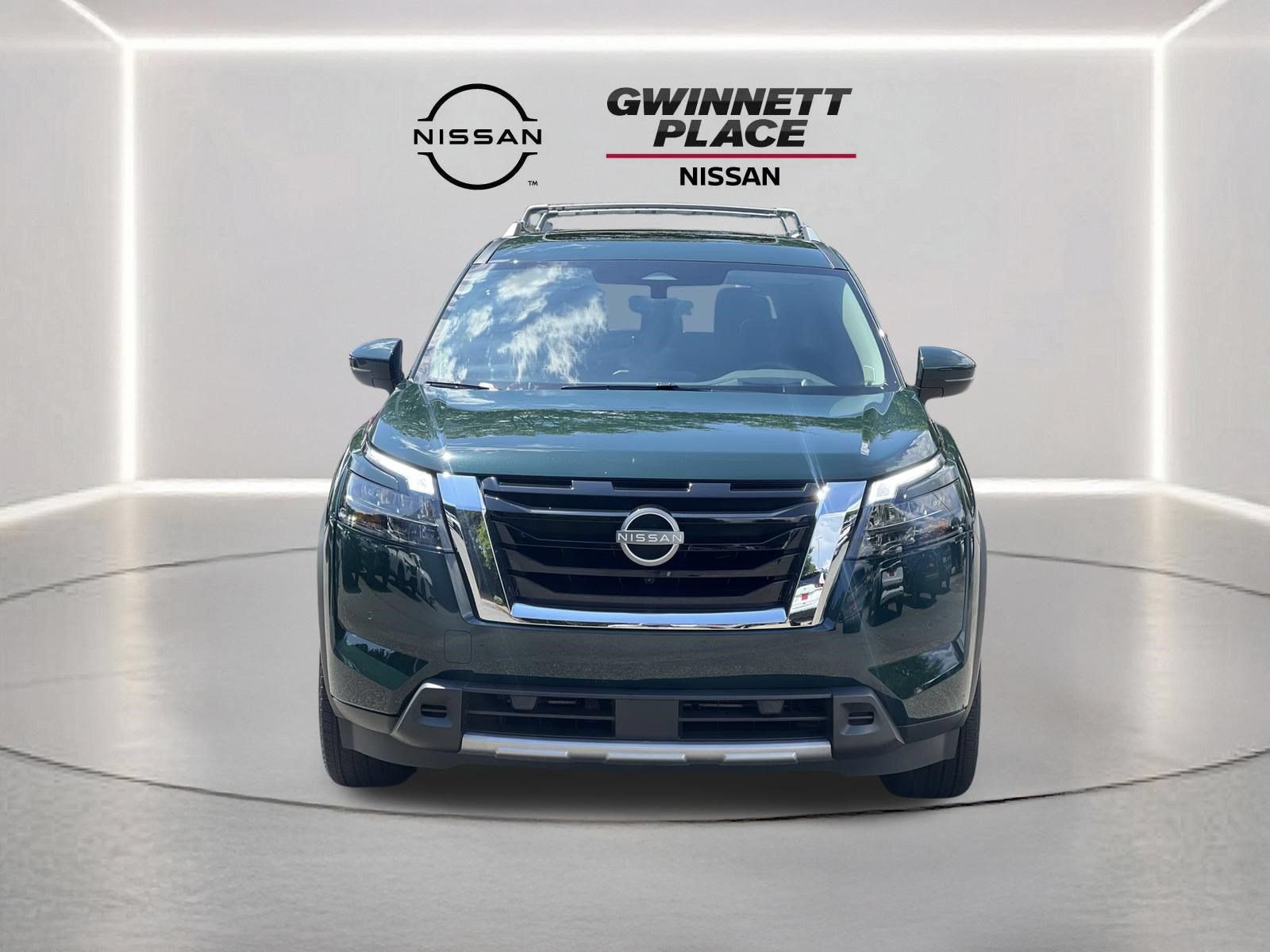 Certified 2025 Nissan Pathfinder Platinum FWD image 31