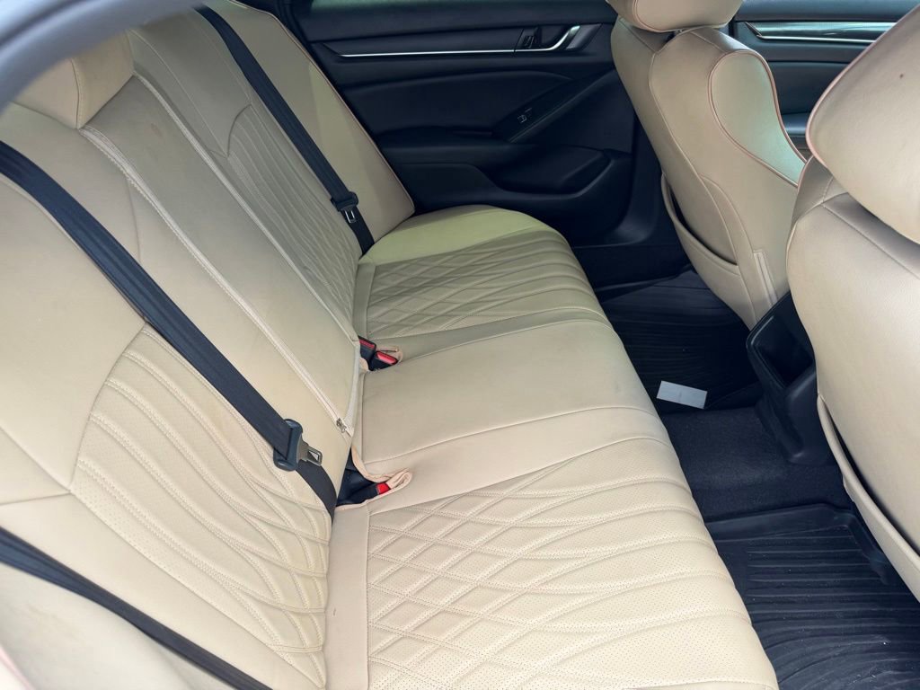 Used 2018 Honda Accord Sport image 17
