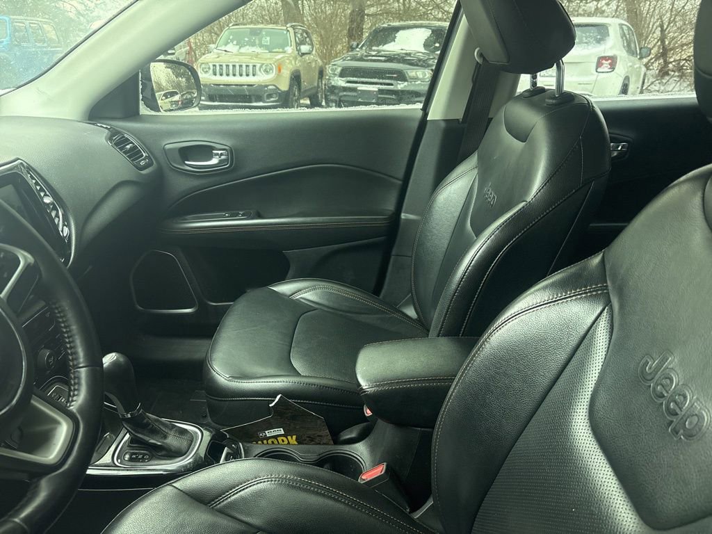 Certified 2018 Jeep Compass Limited image 11