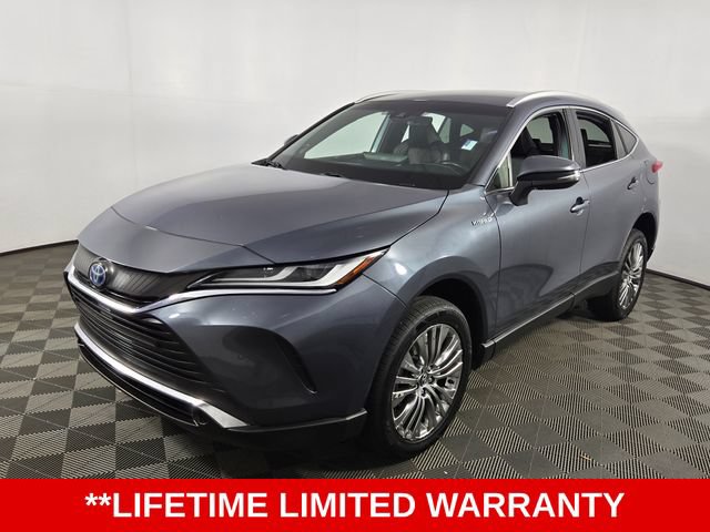 Used 2021 Toyota Venza XLE w/ Softex Package AWD/4WD image 3