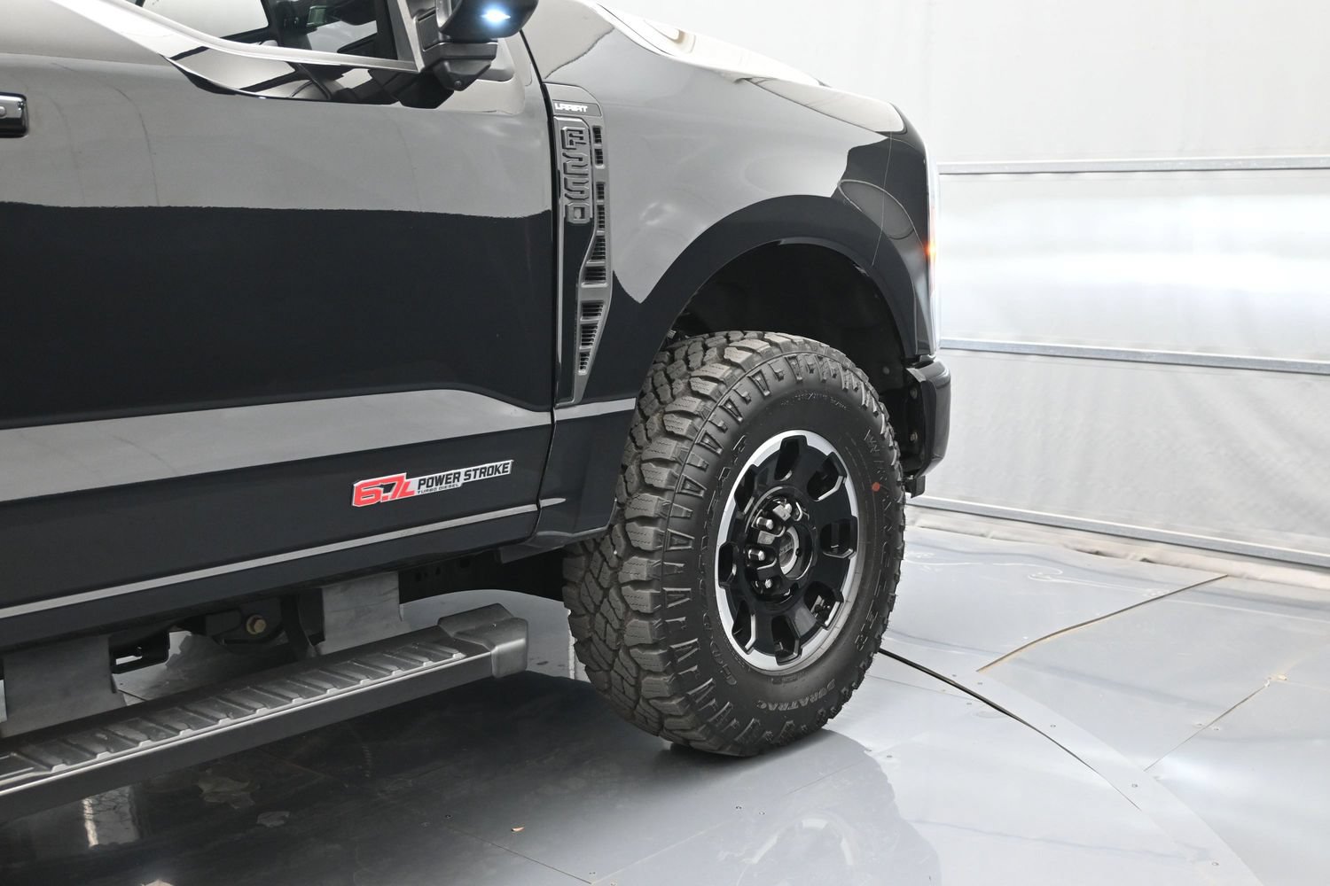 Used 2023 Ford F250 Lariat w/ Lariat Ultimate Package AWD/4WD image 51