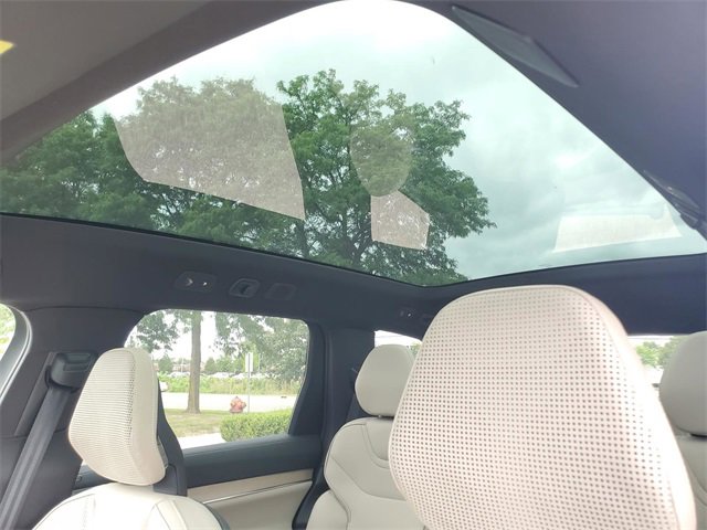 New 2025 Volvo EX90 Ultra image 13