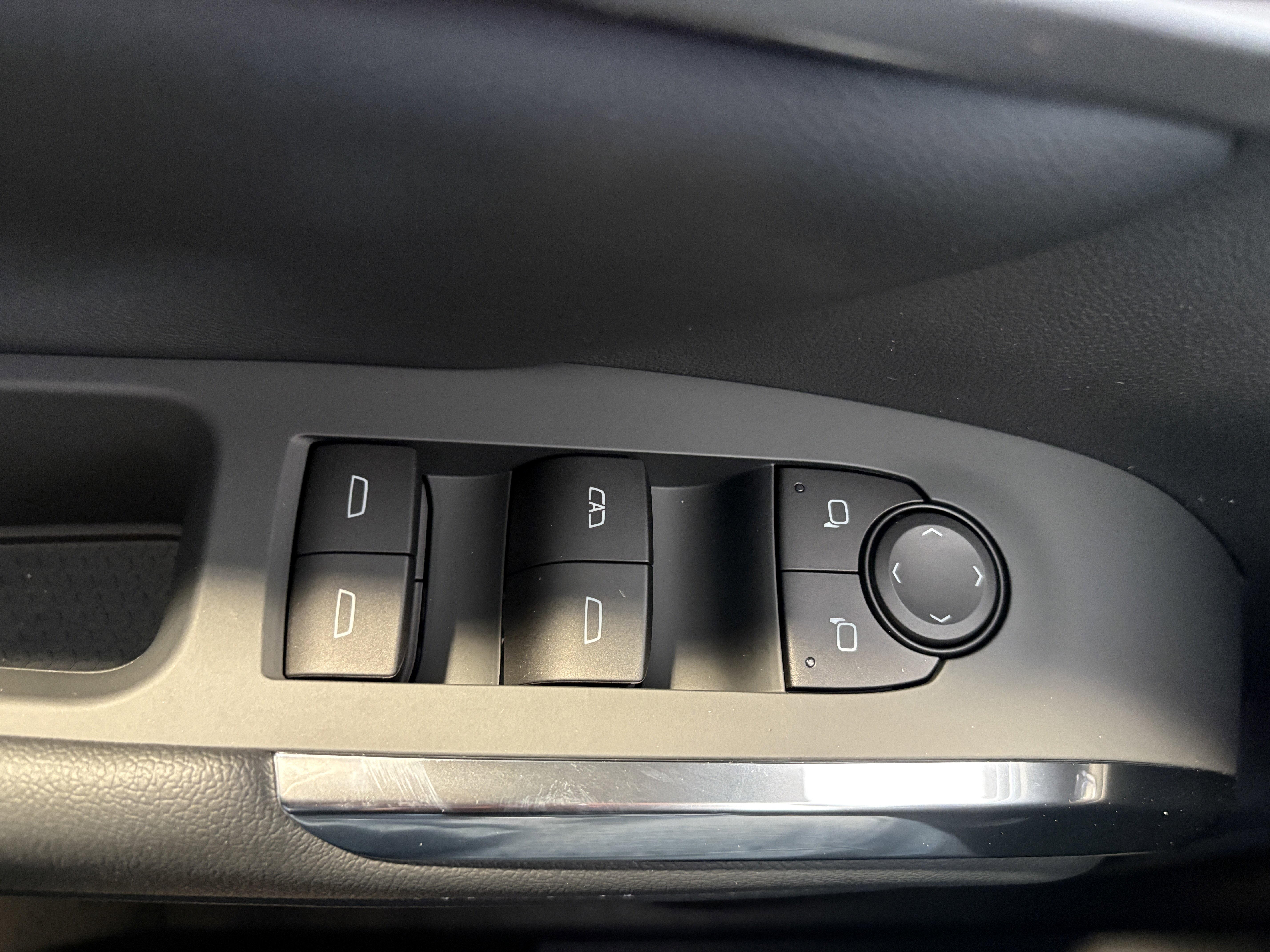 New 2026 Chevrolet Traverse LT image 10