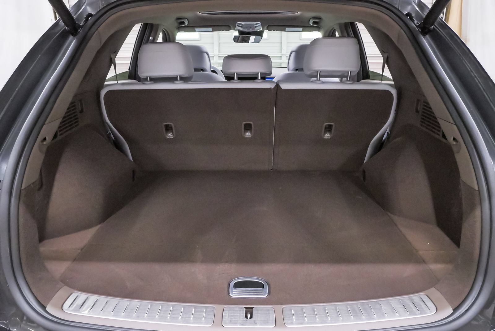 Certified 2026 Genesis GV70 2.5T Advanced AWD/4WD image 22