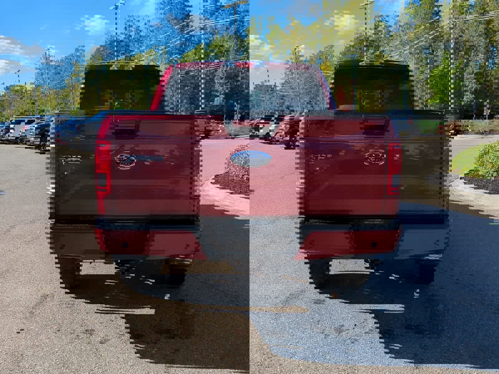 Used 2017 Ford F150 XLT w/ Equipment Group 302A Luxury image 7