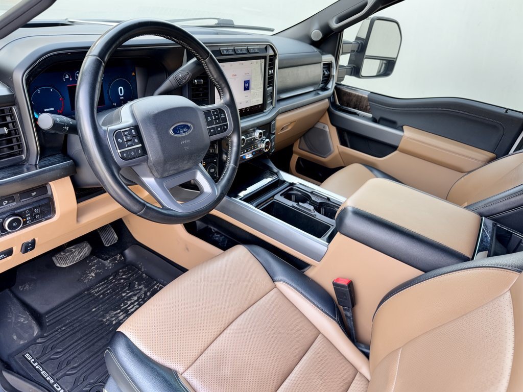Used 2024 Ford F350 Lariat w/ Lariat Ultimate Package AWD/4WD image 4