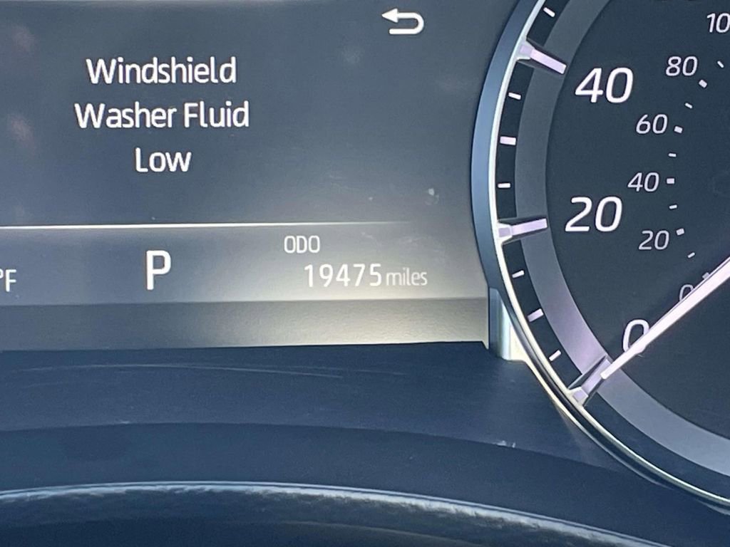 Used 2023 Toyota Highlander XLE AWD/4WD image 37