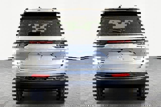 New 2025 Jeep Grand Cherokee Altitude image 5