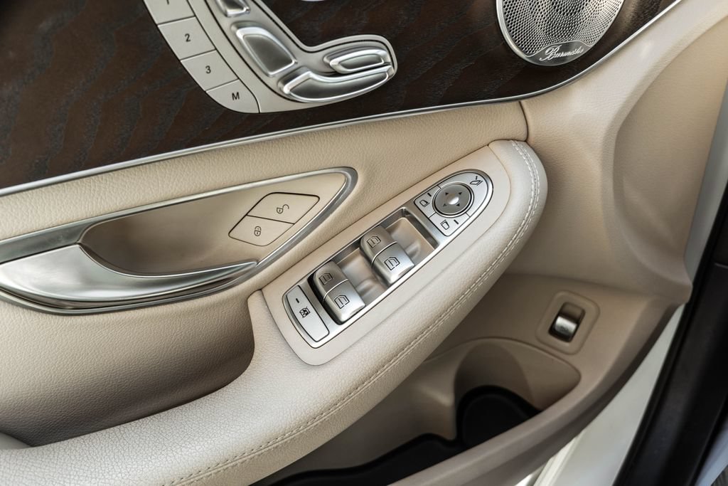 Used 2021 Mercedes-Benz C 300 4MATIC Sedan image 14